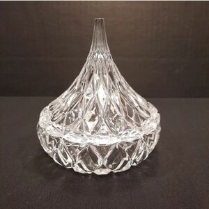 Kisses Crystal Kiss Covered Candy Dish ~ Shannon Godinger